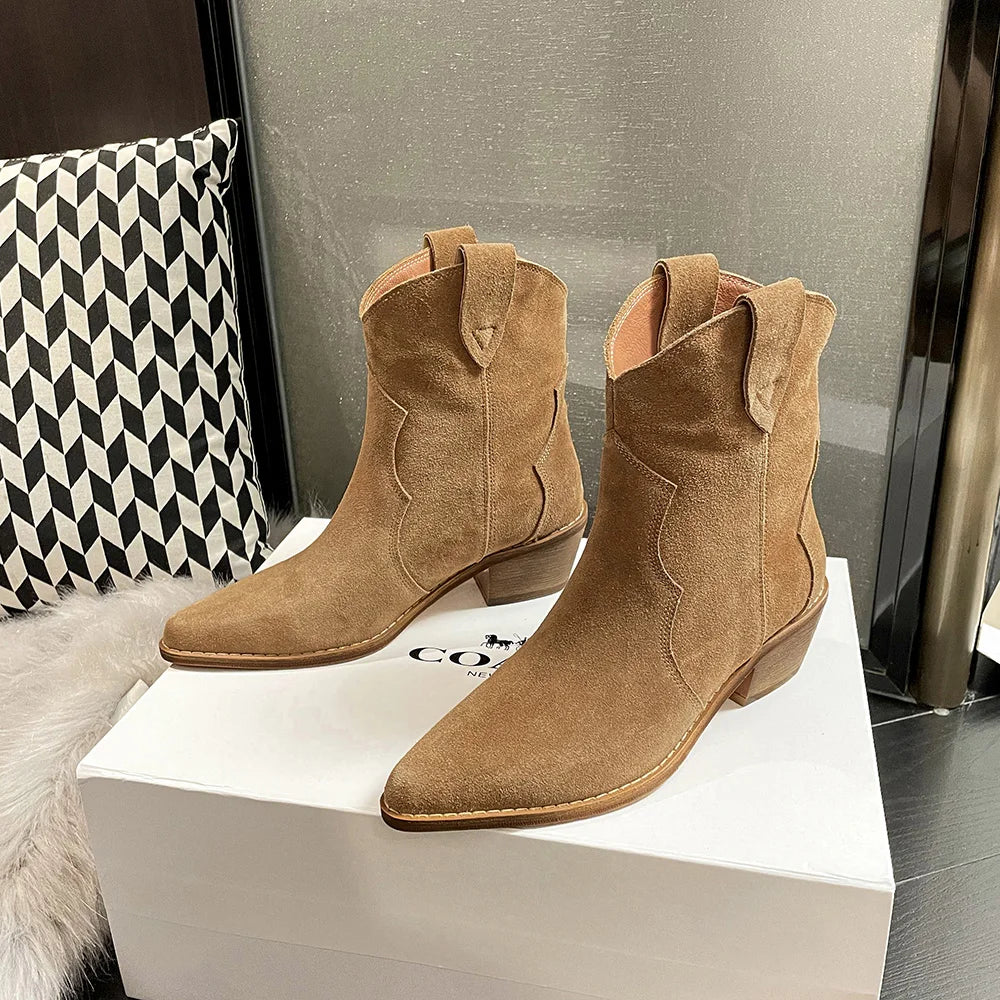 2023 Classic Western Boots for Woman Cow Suede Pointed toe Wedges Heel