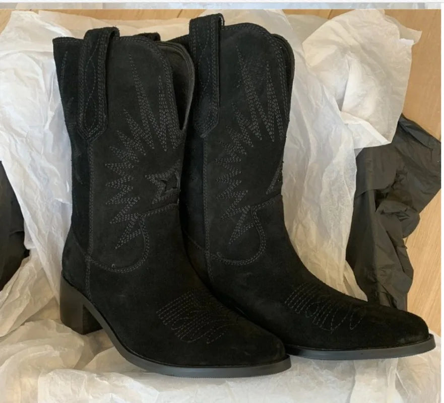 Western Embroidery Flower Women CowGurl Boots