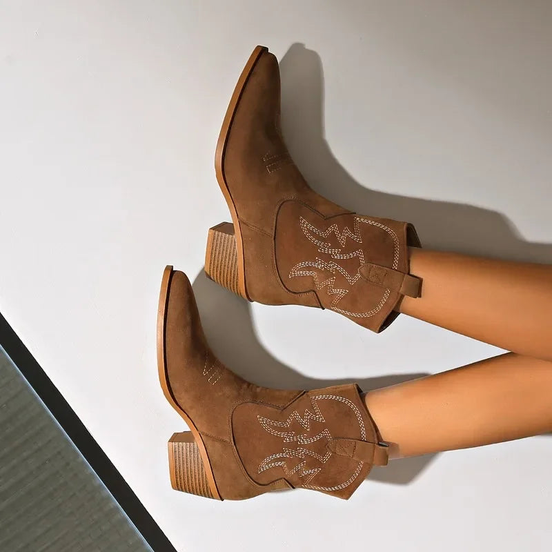 2024 New Pointed Coarse Heel Large Western Cowboy Short Boots