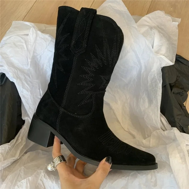 Western Embroidery Flower Women CowGurl Boots