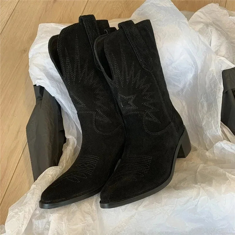 Western Embroidery Flower Women CowGurl Boots