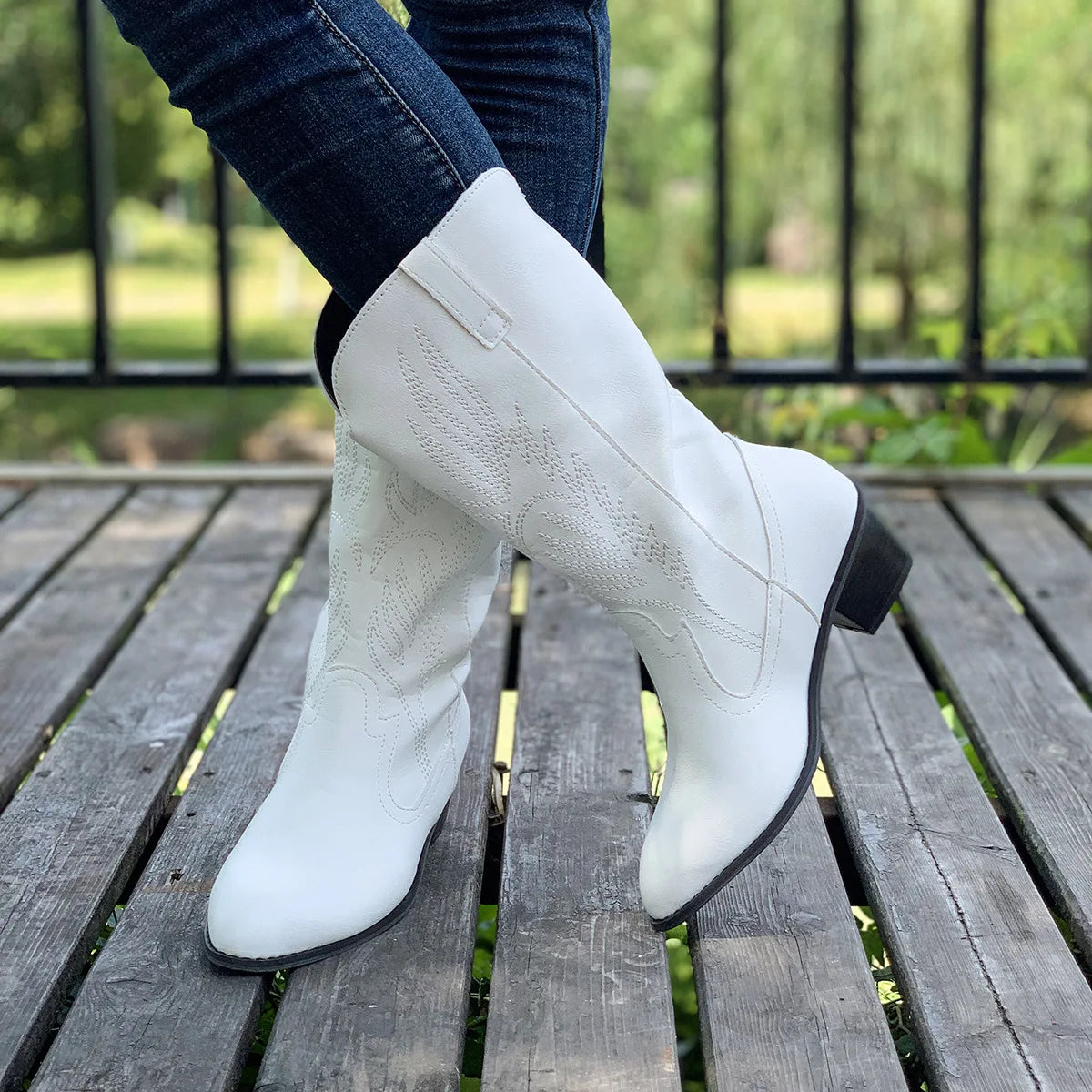 Winter Punk Boots Fashion Slip on Shoes Ladies Elegant Thick Sole Long