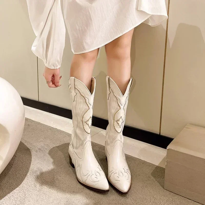 Vintage  Women Embroidered CowGurl Boots