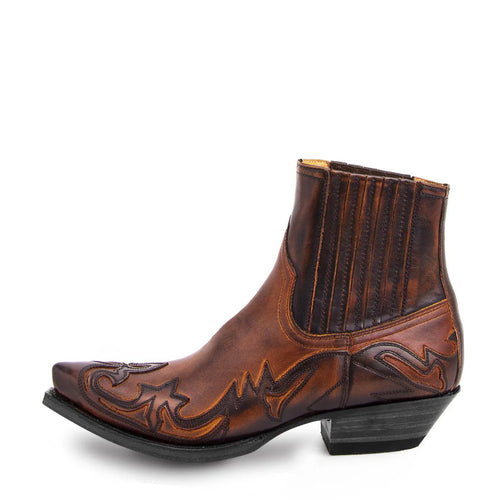 Stitched sexy and pointed CowGurl  Boots