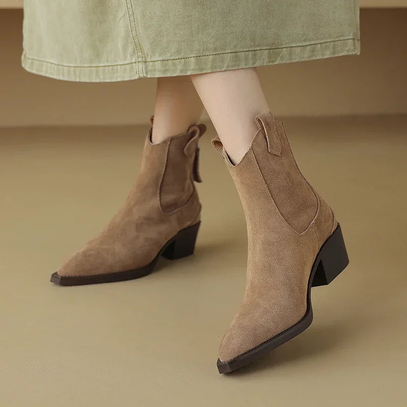 2024 Winter Classic Chelsea Boots for Woman Cow Suede Pointy Toe Wedge